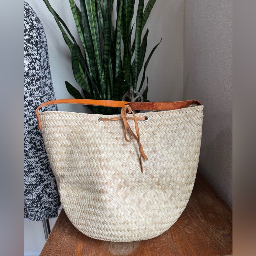Woven Straw Shoulder Tote Bag with Leather Trim - Natural - Picture 7 of 12